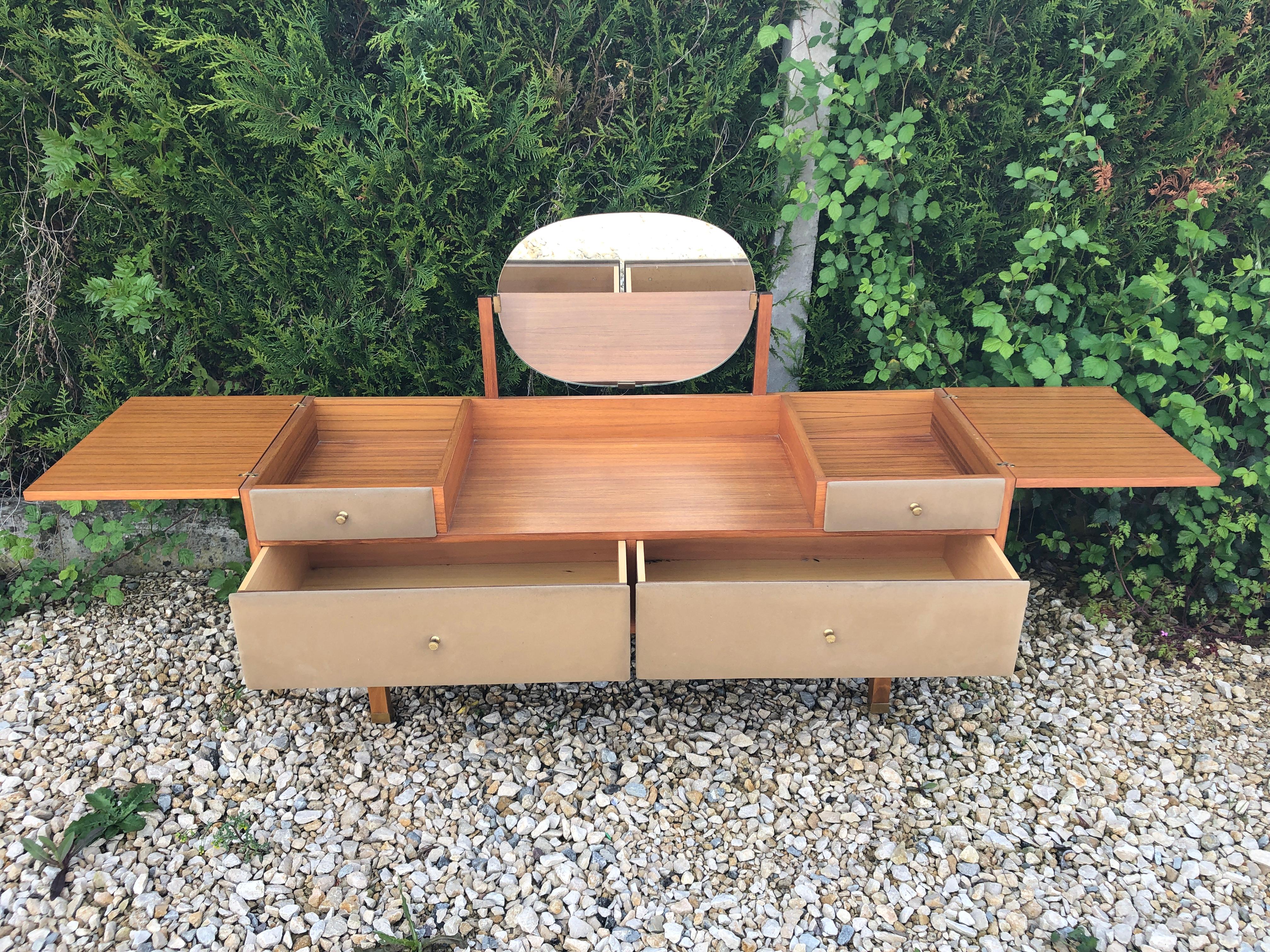 Teck Coiffeuse Roger Landault en vente