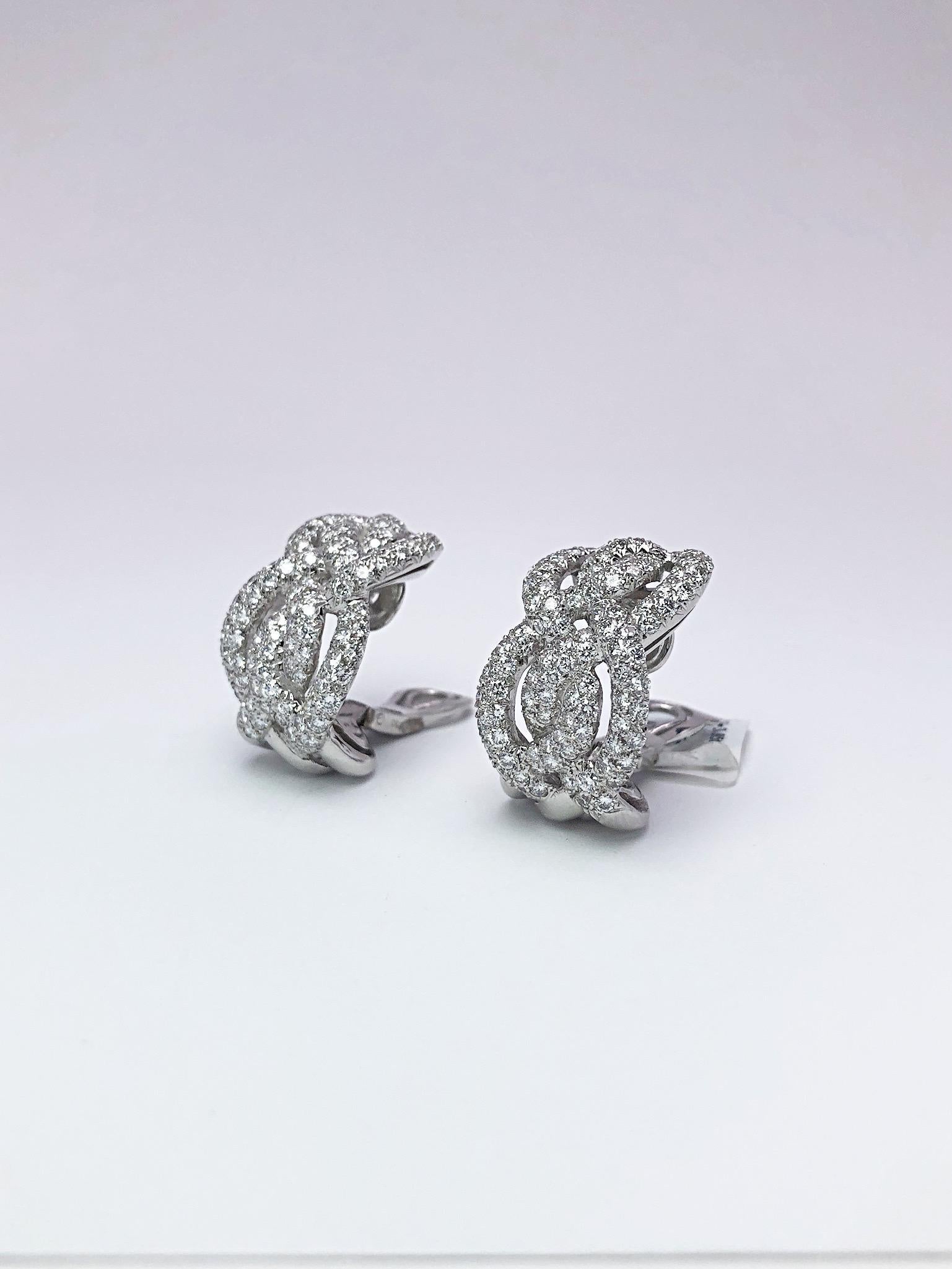 center of me earrings