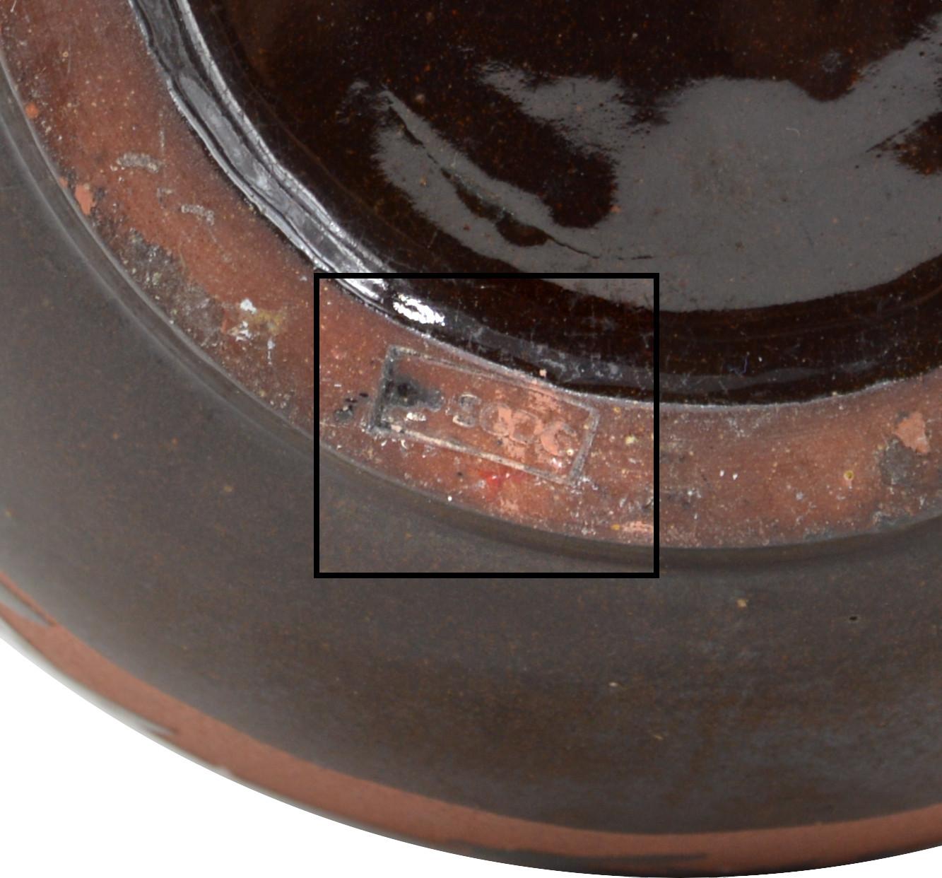 Roger Méquinion, Vaso in ceramica con decorazioni antiche, anni '40 in vendita 1