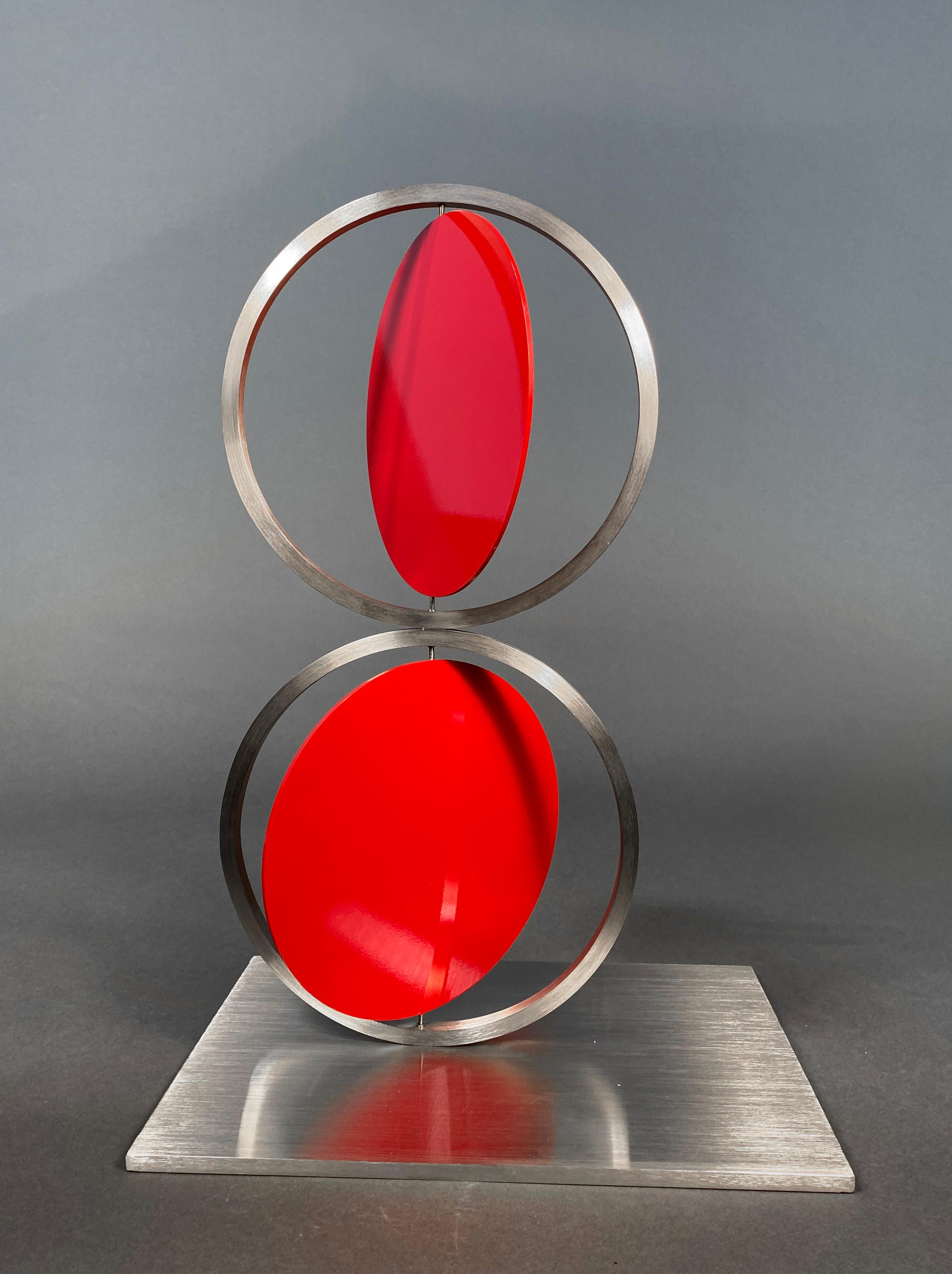 Abstract Sculpture di Roger Phillips - Figura Otto Rosso