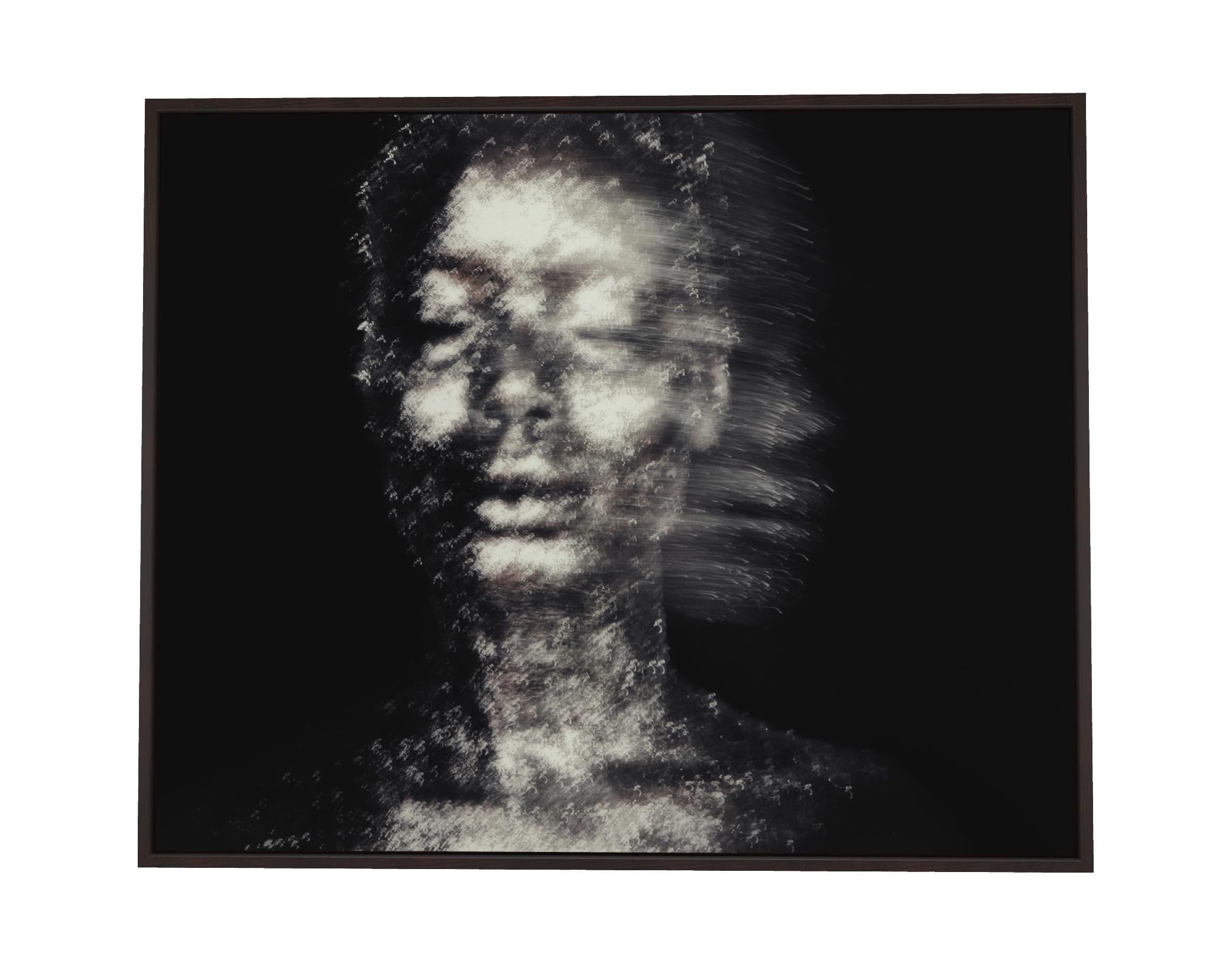 We Are Ghosts – Abstrakte expressionistische Kunstfotografie (Schwarz), Black and White Photograph, von Roger Reist