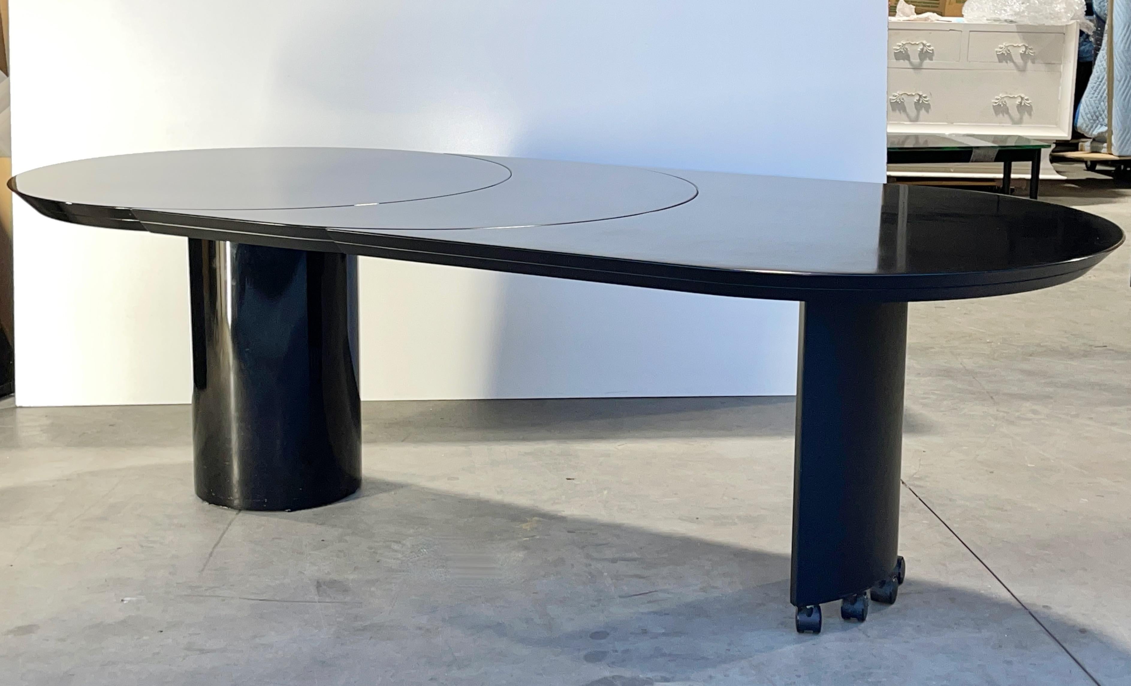 Roger Rougier Extension Dining Table Model 3600-50 In Good Condition In Hanover, MA