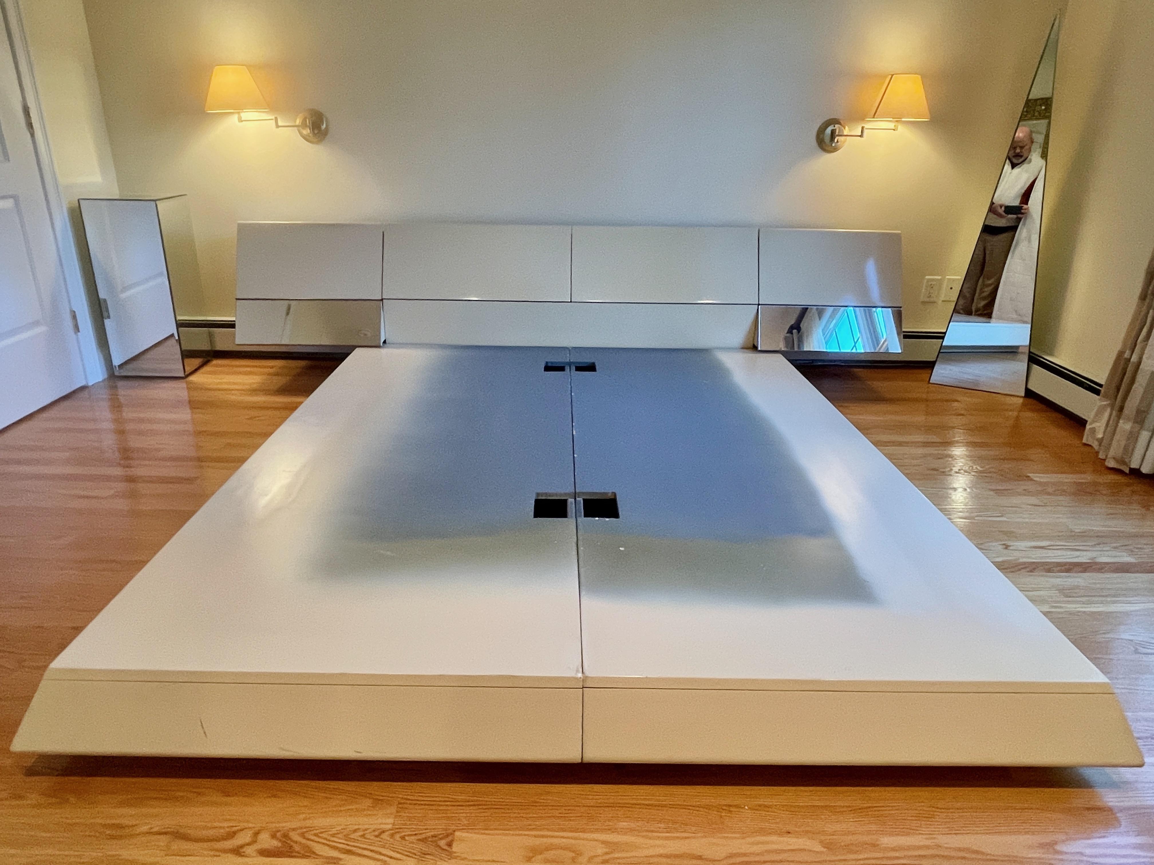 Cama Lacada Roger Rougier - Queen en venta 5