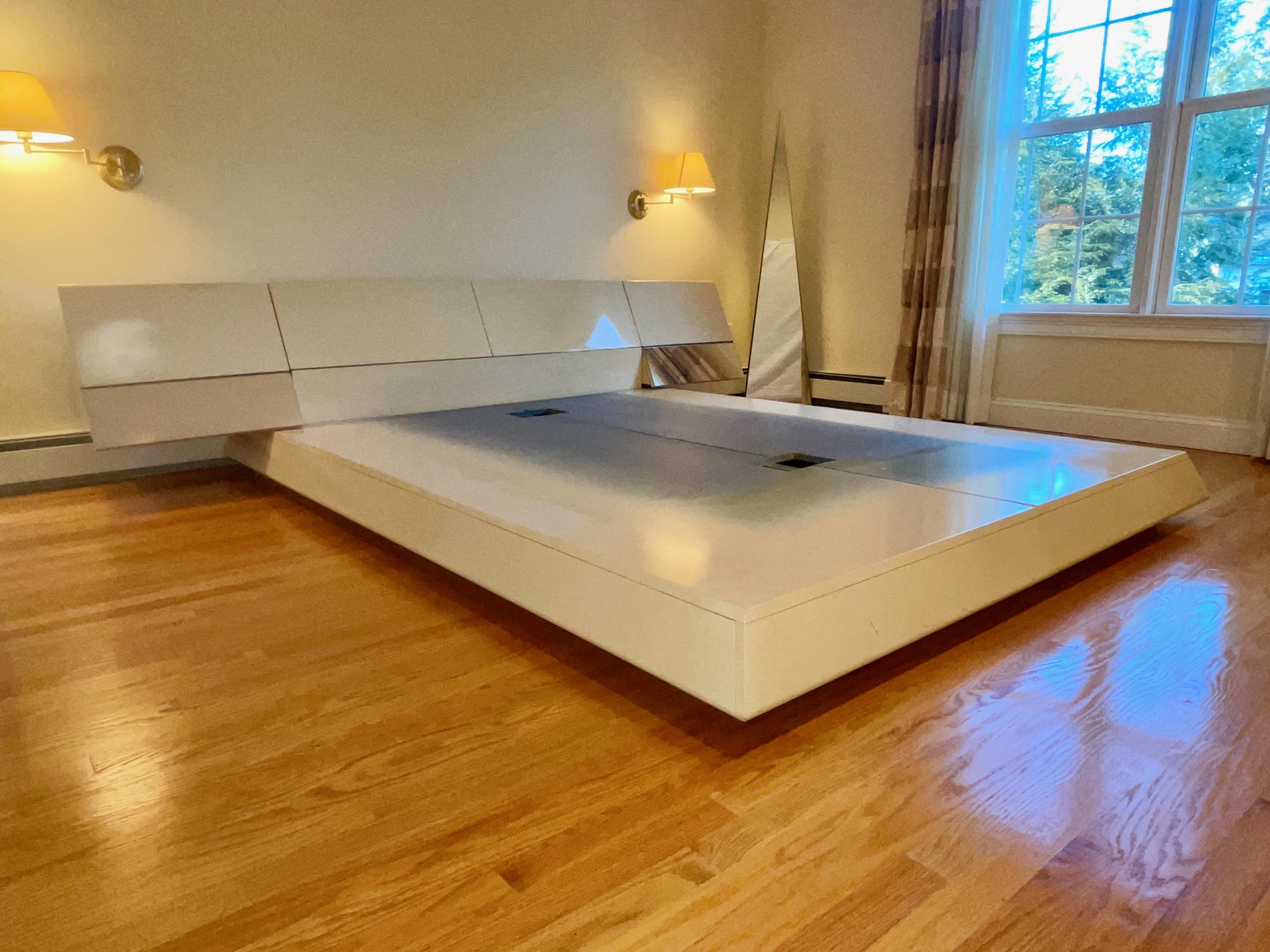 Cama Lacada Roger Rougier - Queen en venta 7