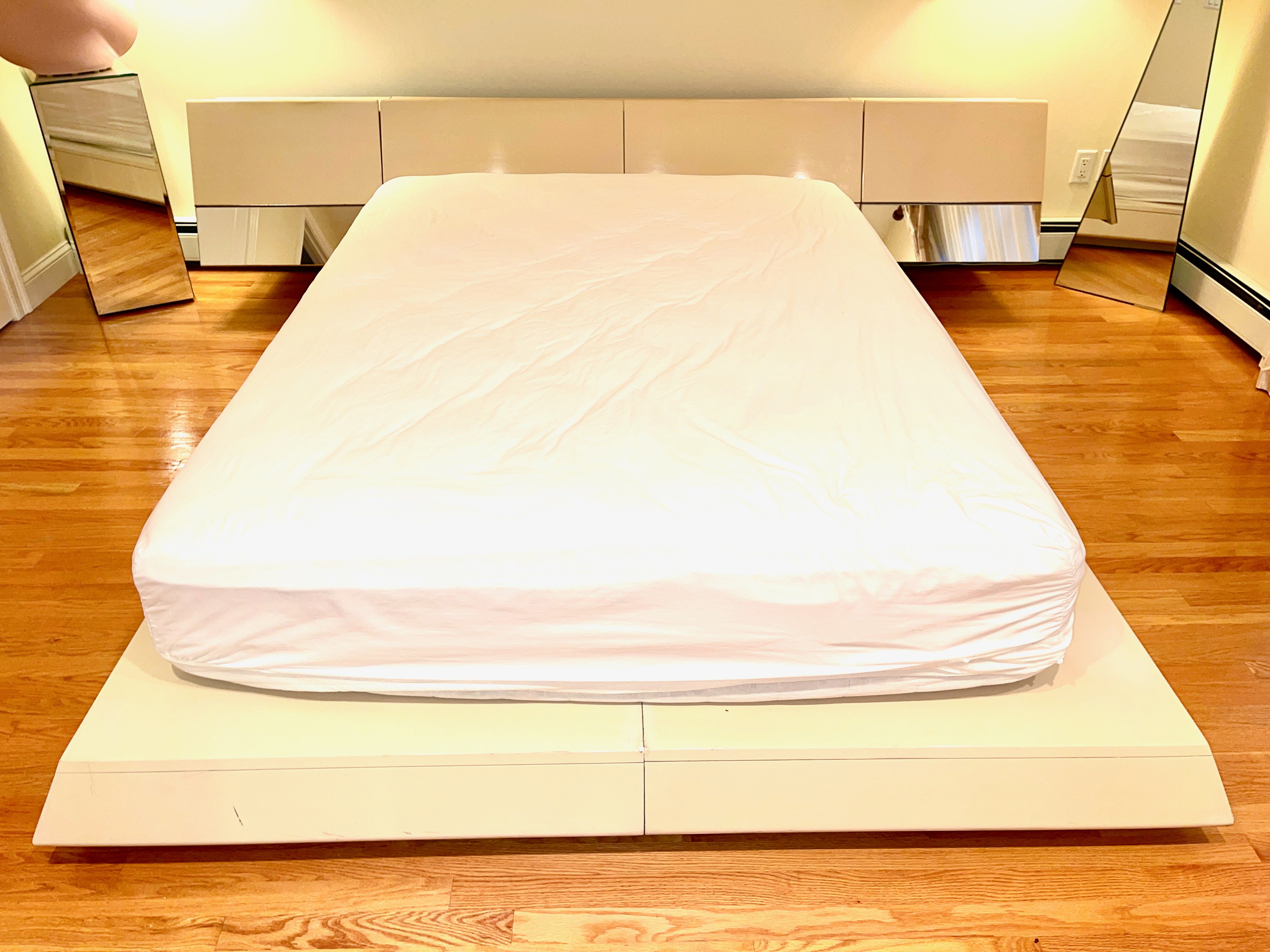 Cama Lacada Roger Rougier - Queen Canadiense en venta