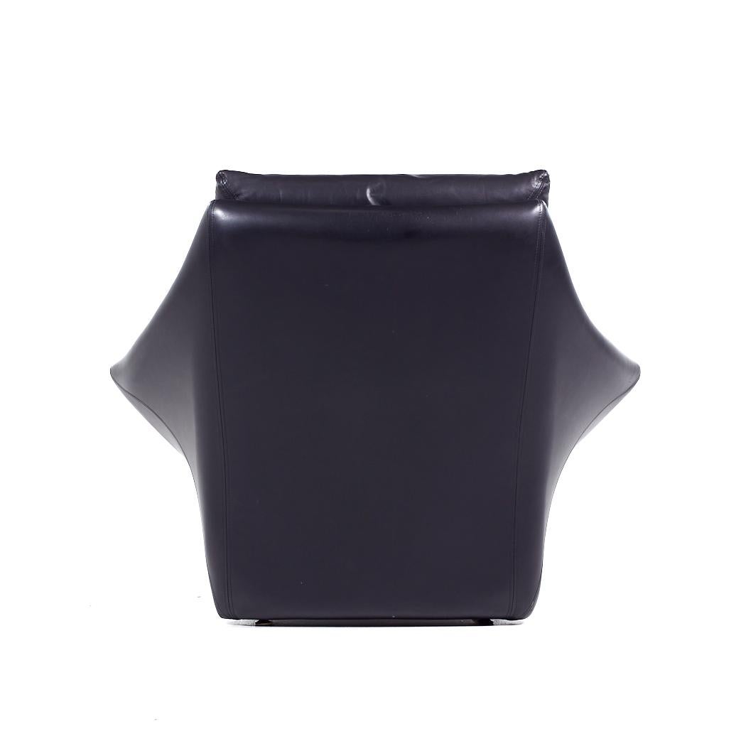 Roger Rougier Mid Century Black Leather Chaise Lounge Chair For Sale at 1stDibs