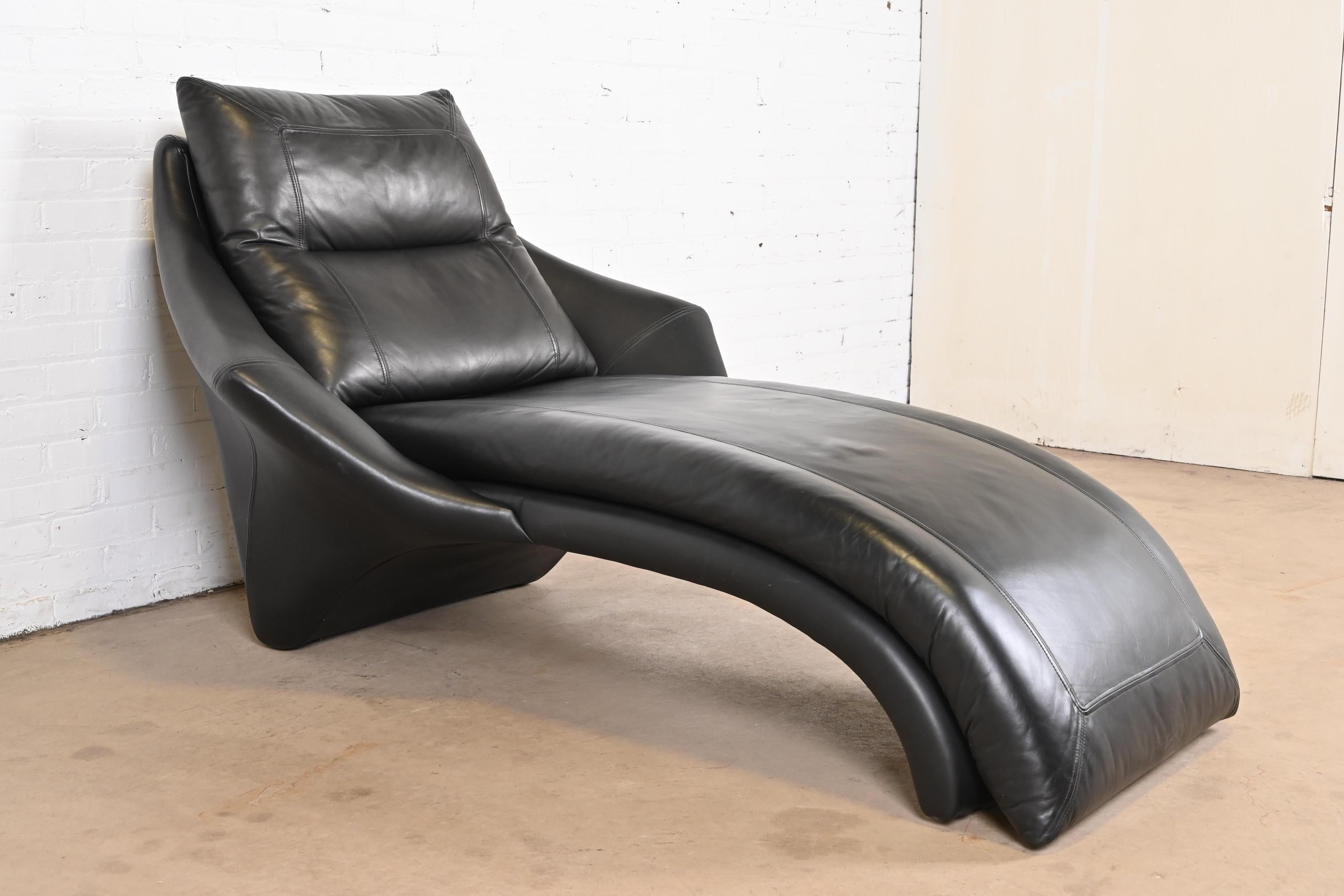 Late 20th Century Roger Rougier Modern Black Leather Chaise Lounge For Sale