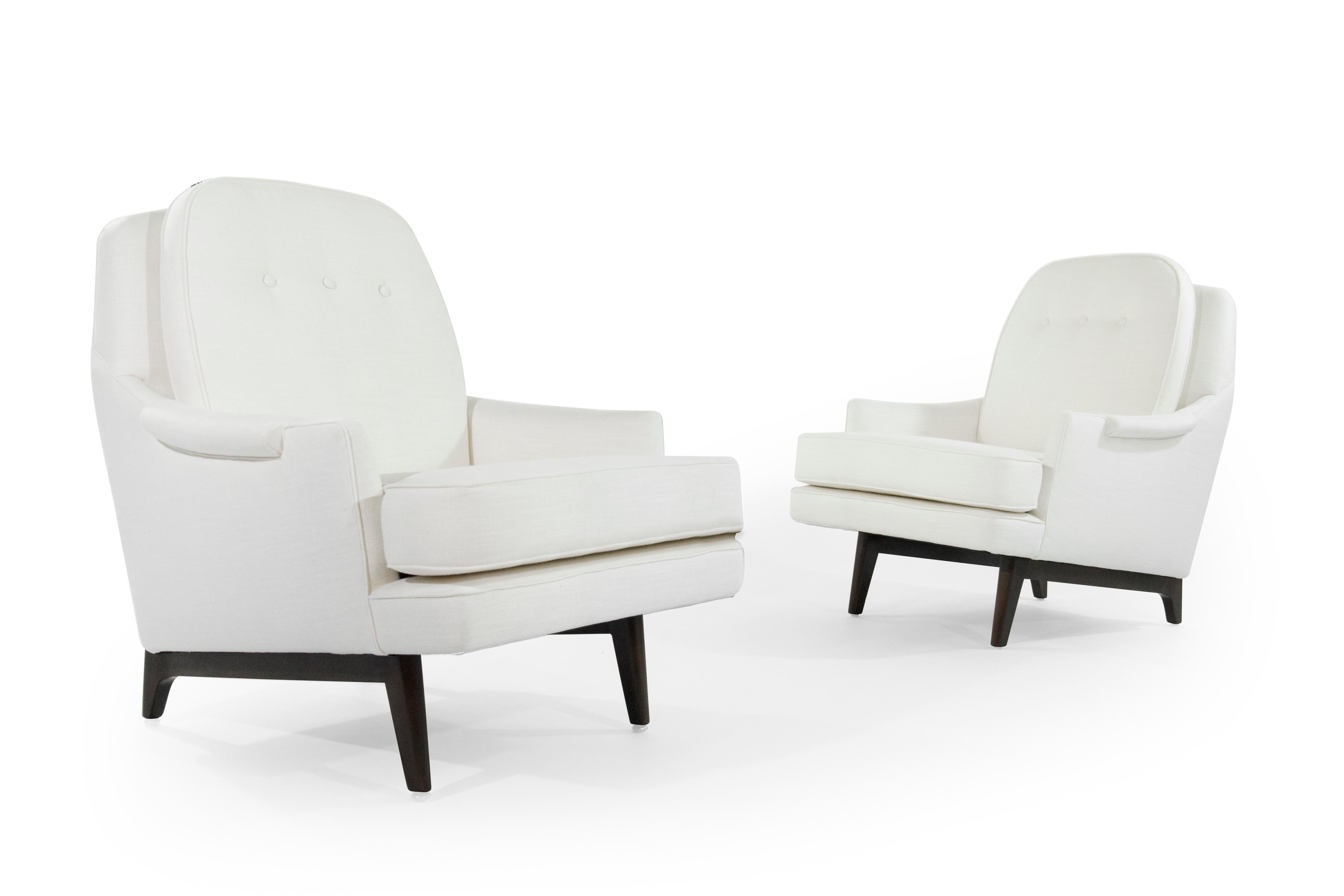 Pair of Reading Lounges by Roger Sprunger for Dunbar, 1950s In Excellent Condition In Westport, CT