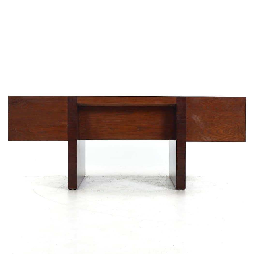 Roger Sprunger for Dunbar Mid Century Ebonized Oak Executive Desk In Good Condition In Countryside, IL
