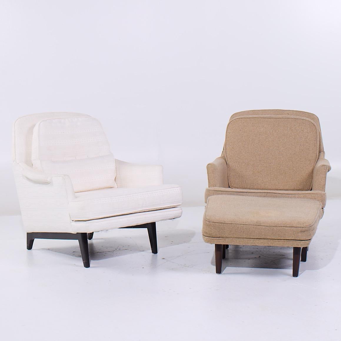 Roger Sprunger per Dunbar - Sedia da salotto e pouf di metà secolo - Coppia

Ogni sedia misura: 30,5 larghezza x 33 profondità x 33 altezza, con un'altezza della seduta di 15 pollici e un'altezza dei braccioli/spazio della sedia di 20,5 pollici.
Il
