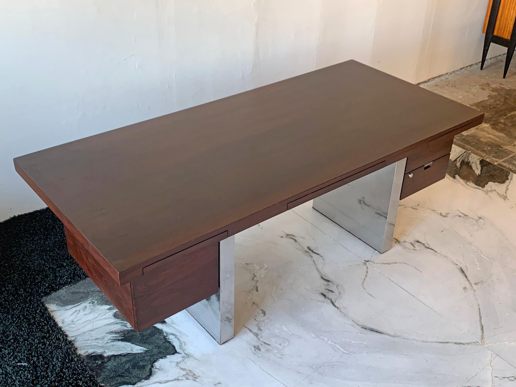 Roger Sprunger for Dunbar Rosewood and Chrome Executive Desk In Good Condition In Culver City, CA