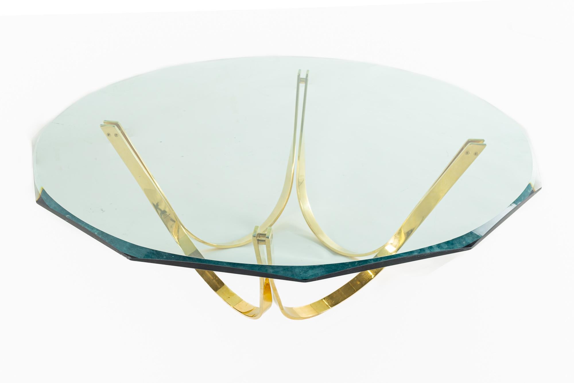 Roger Sprunger Mid Century Glass and Brass Table In Good Condition For Sale In Countryside, IL
