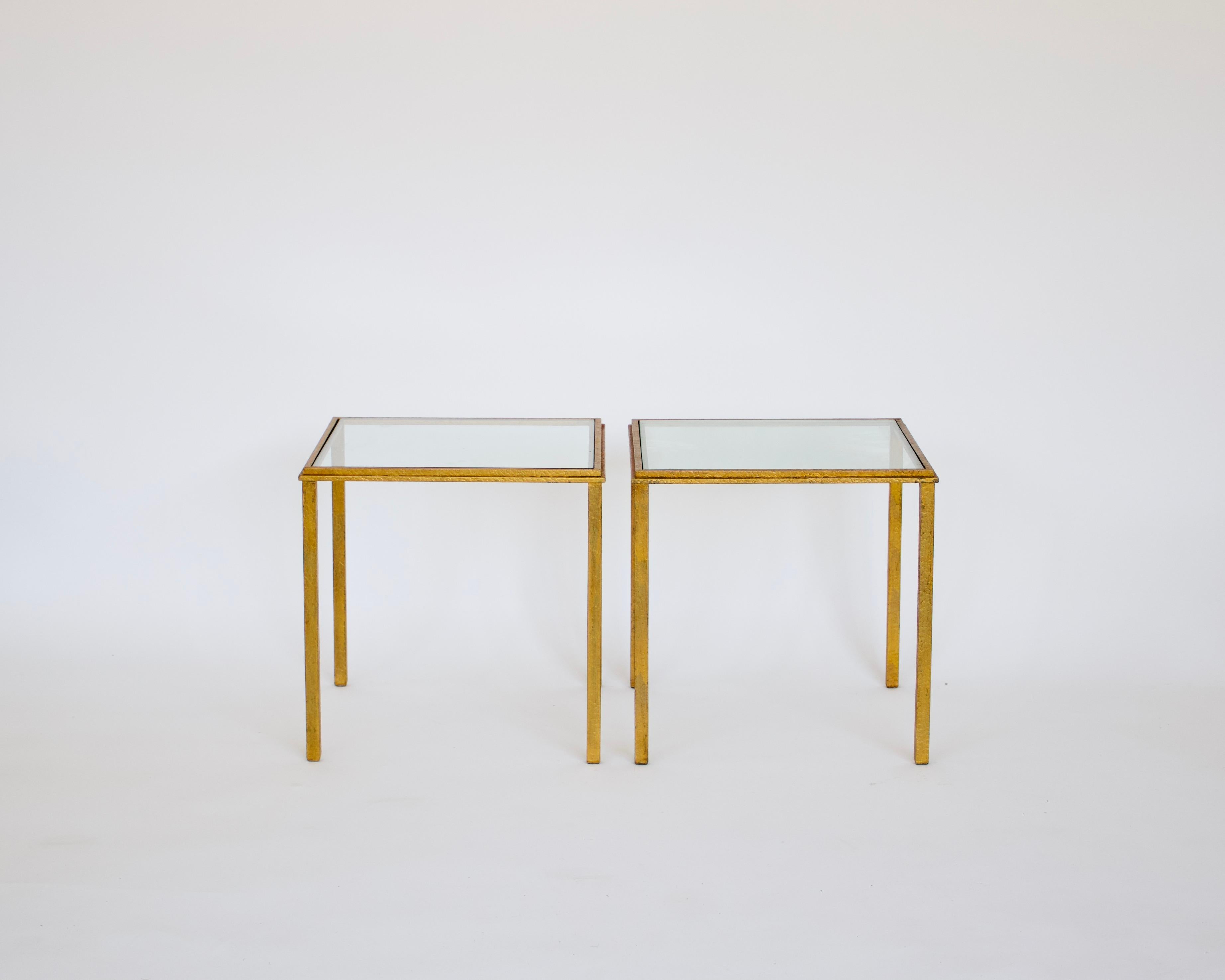 Tables d'appoint ou table basses en fer doré français Roger Thibier en vente 3