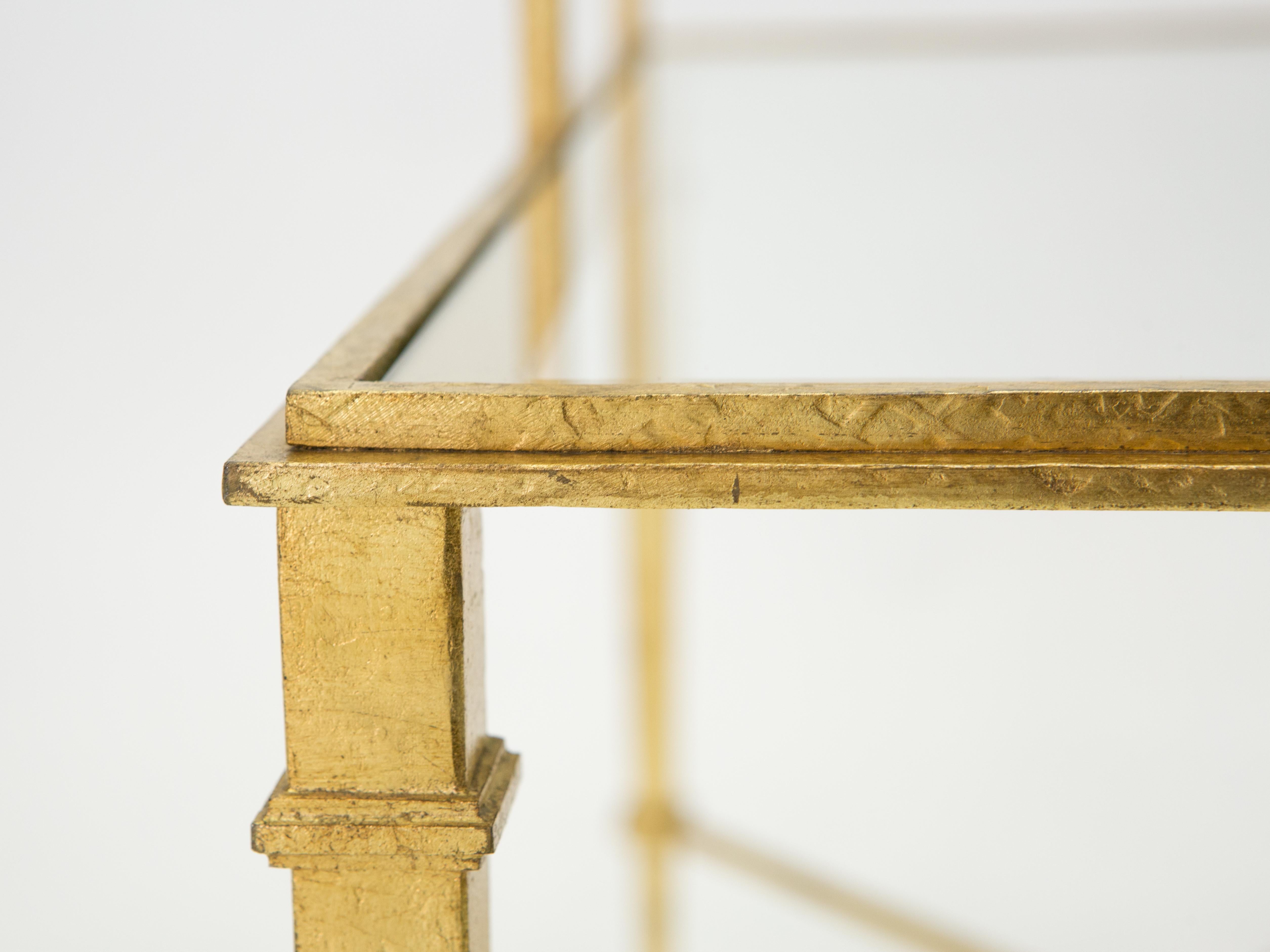 Table d'appoint Roger Thibier à deux niveaux en fer forgé doré et verre, années 1960 en vente 3