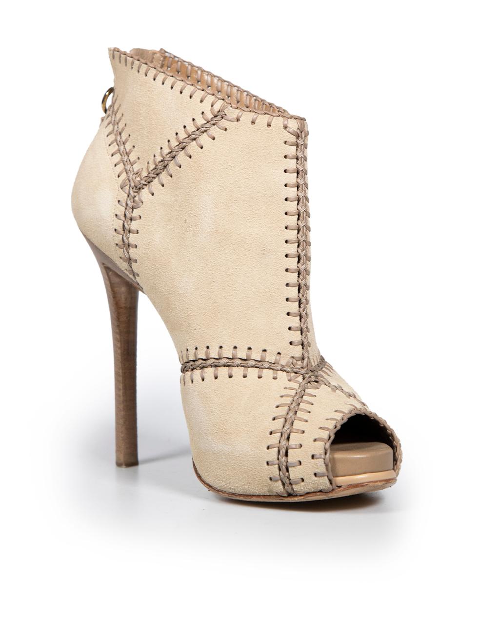 CONDITION is Very good. Minimal wear to shoes is evident. Minimal wear to the left-side of left shoe with dark mark on this used Roger Vivier designer resale item.
 
 Details
 Beige
 Suede
 Heels
 Peep toe
 High heeled
 Panelled detail
 Back zip