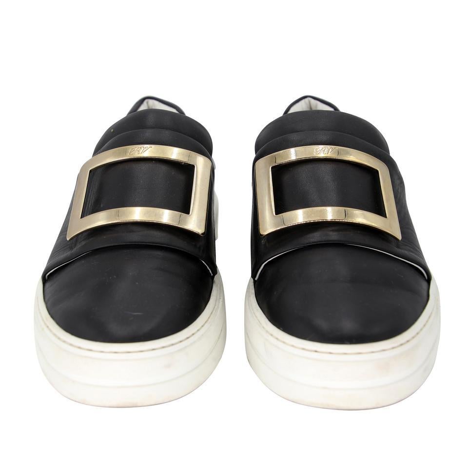 Roger Vivier Big Buckle 36 Leather Sneaker Flats RV-0519N-0183

These a complete attention grabber made by the famous Roger Vivier leather Flats can enhance any style. These highly sought after espadrilles are a must have for any trendy fashionista!