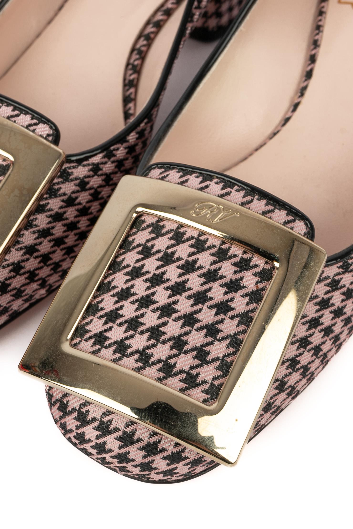 Scarpe nere e rosa Roger Vivier in vendita 4