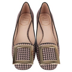 Roger Vivier black and pink shoes