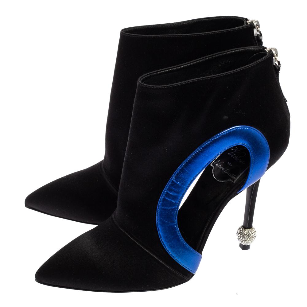 Roger Vivier Black-Blue Satin Embellished Heel Pointed Toe Ankle Boots Size 36 In Excellent Condition In Dubai, Al Qouz 2