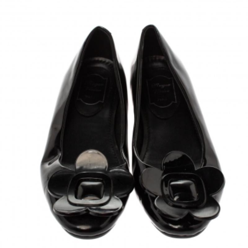Roger Vivier Black Floral Applique Patent Leather Ballet Flats Size 39 en venta 1
