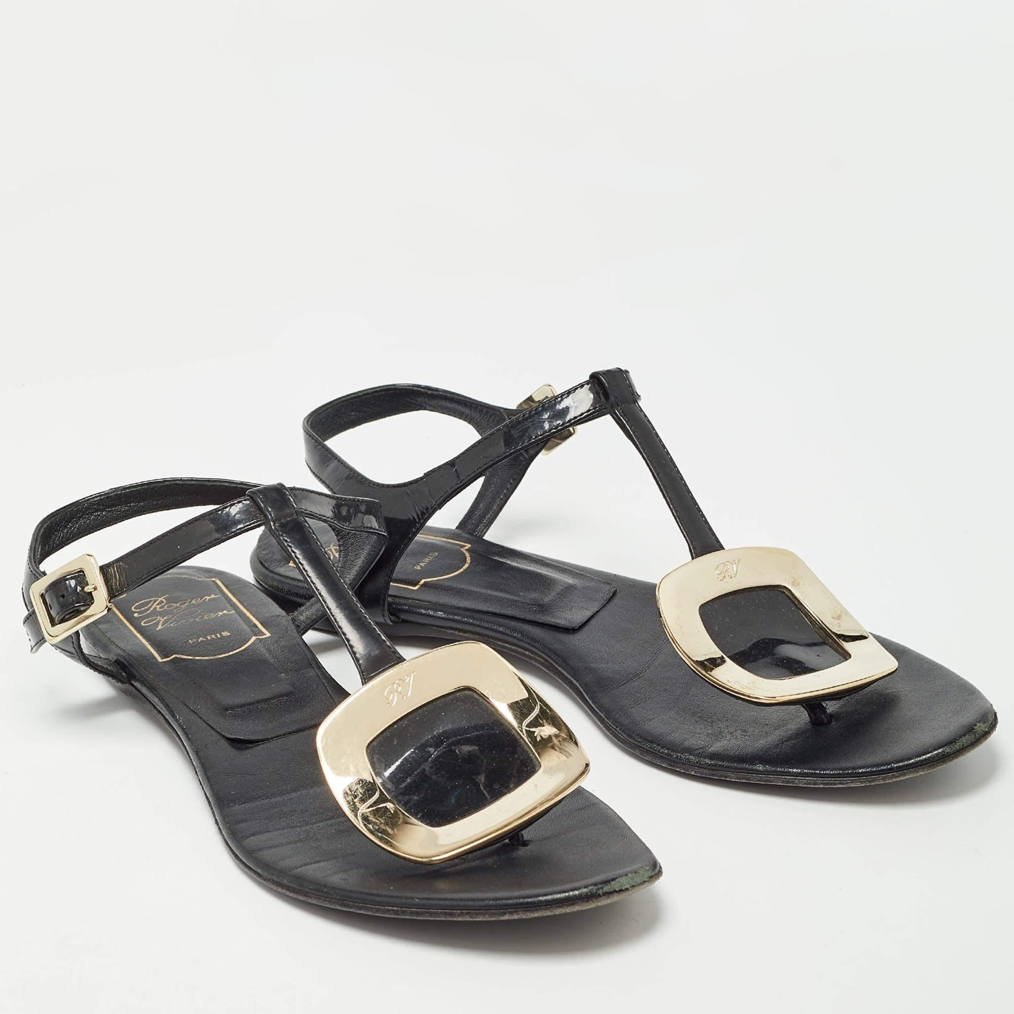 Women's Roger Vivier Black Leather Slingback Flat Sandals Size 37 For Sale