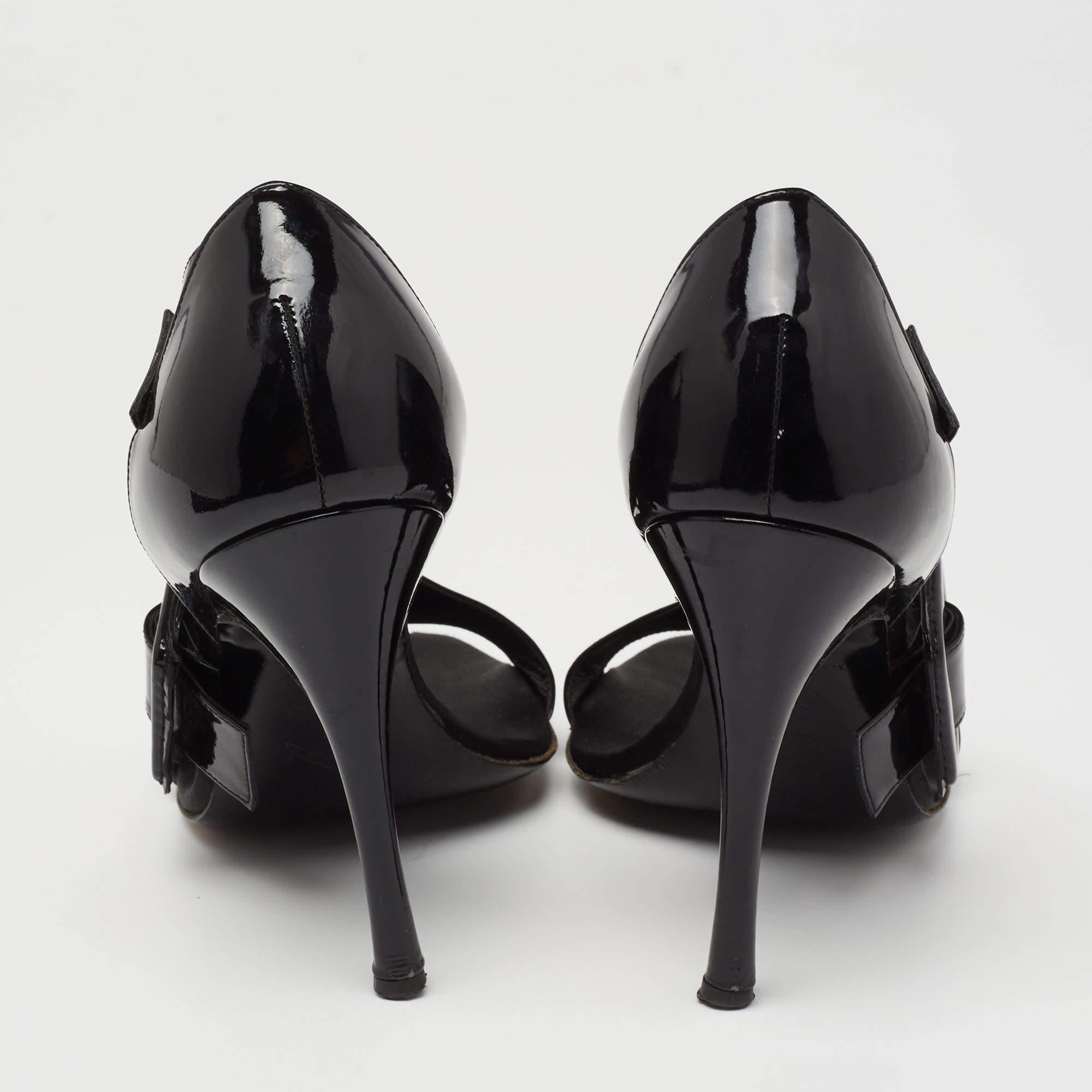 Roger Vivier  Black Patent Leather Buckle D