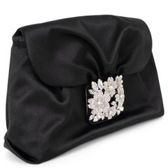 ROGER VIVIER - Pochette EFFLORESCENCE en satin noir