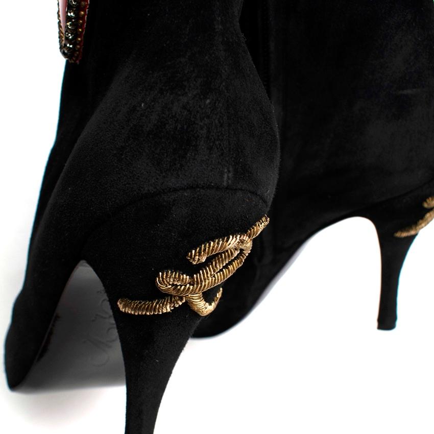 Roger Vivier Black Suede Heart Embroidered Ankle Boots - Size EU 41 In Excellent Condition In London, GB
