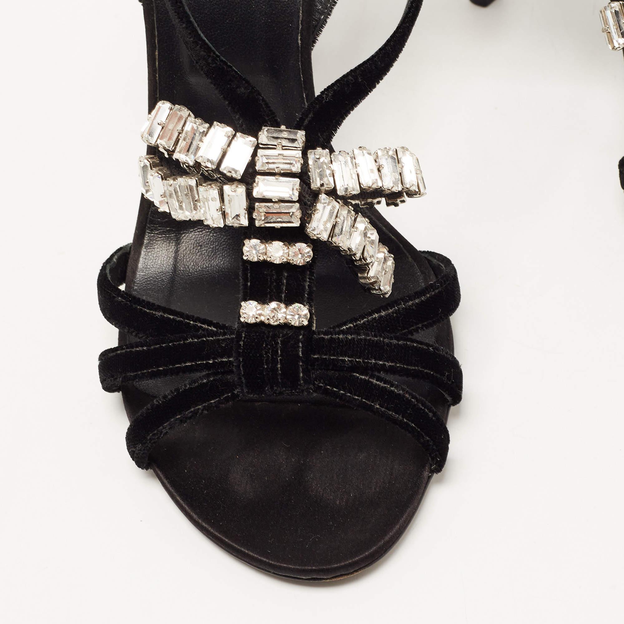 Women's Roger Vivier Black Velvet Crystal Embellished Bow Sandals Size 37 For Sale