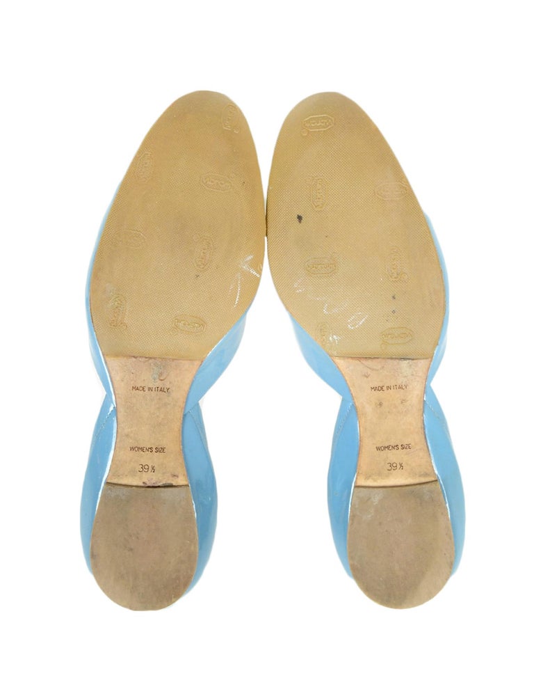 roger vivier chips flats