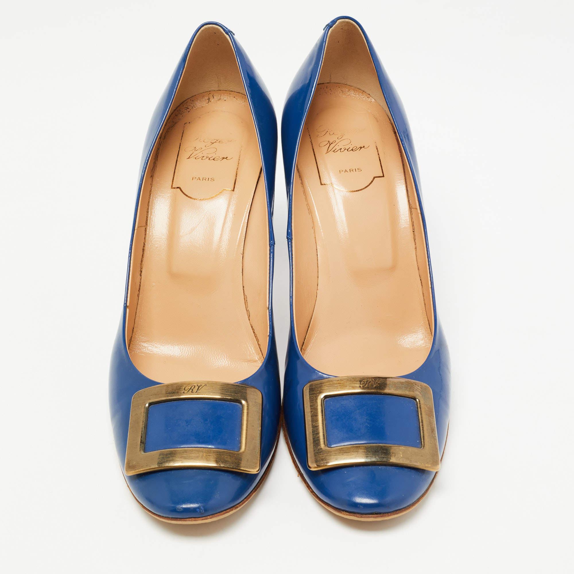 Roger Vivier Blue Patent Trompette Pumps Size 40 In Good Condition For Sale In Dubai, Al Qouz 2