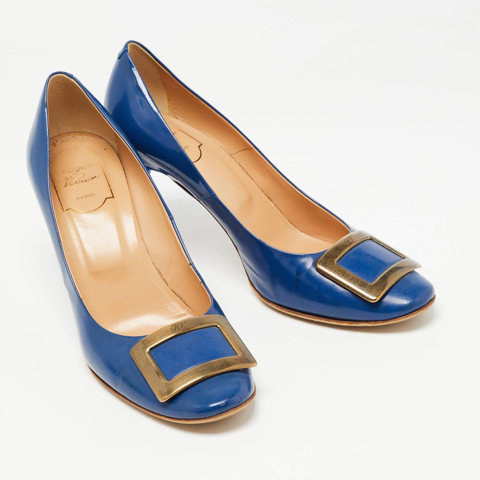 Women's Roger Vivier Blue Patent Trompette Pumps Size 40 For Sale