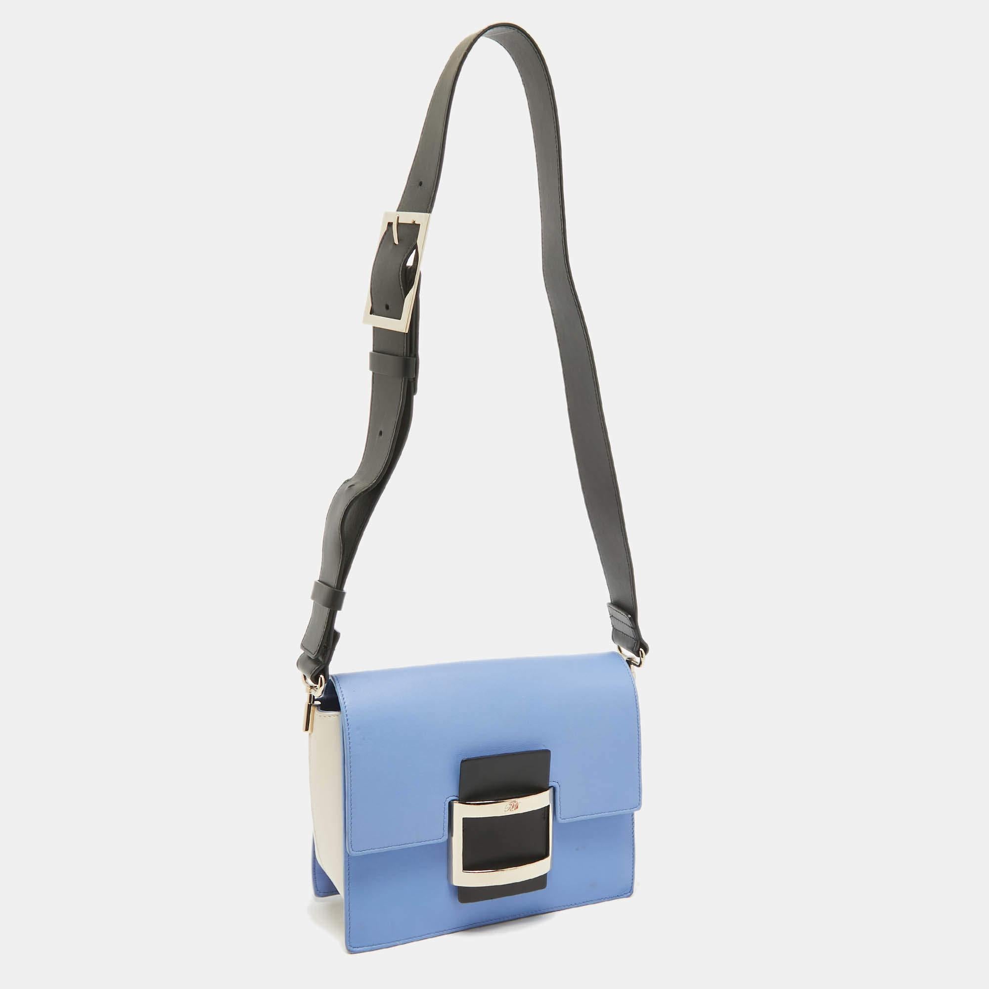 Roger Vivier Blue/White Leather Flap Shoulder Bag In Good Condition For Sale In Dubai, Al Qouz 2