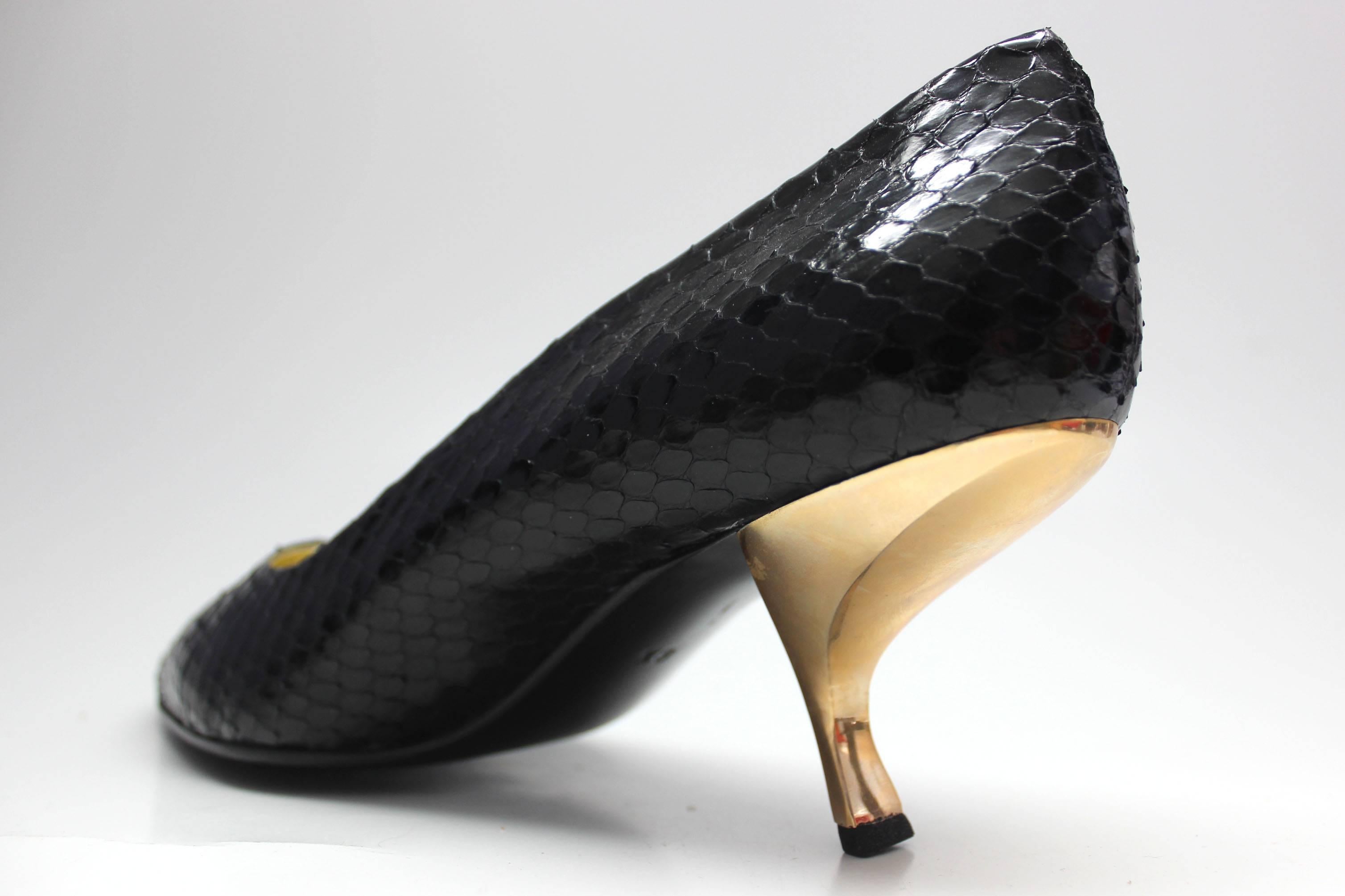 Roger Vivier Comma or 'Virgule' Heel in Black Lizard For Sale 1