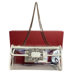 Roger Vivier Clutch-Tasche mit Kristallschnalle aus weißem PVC