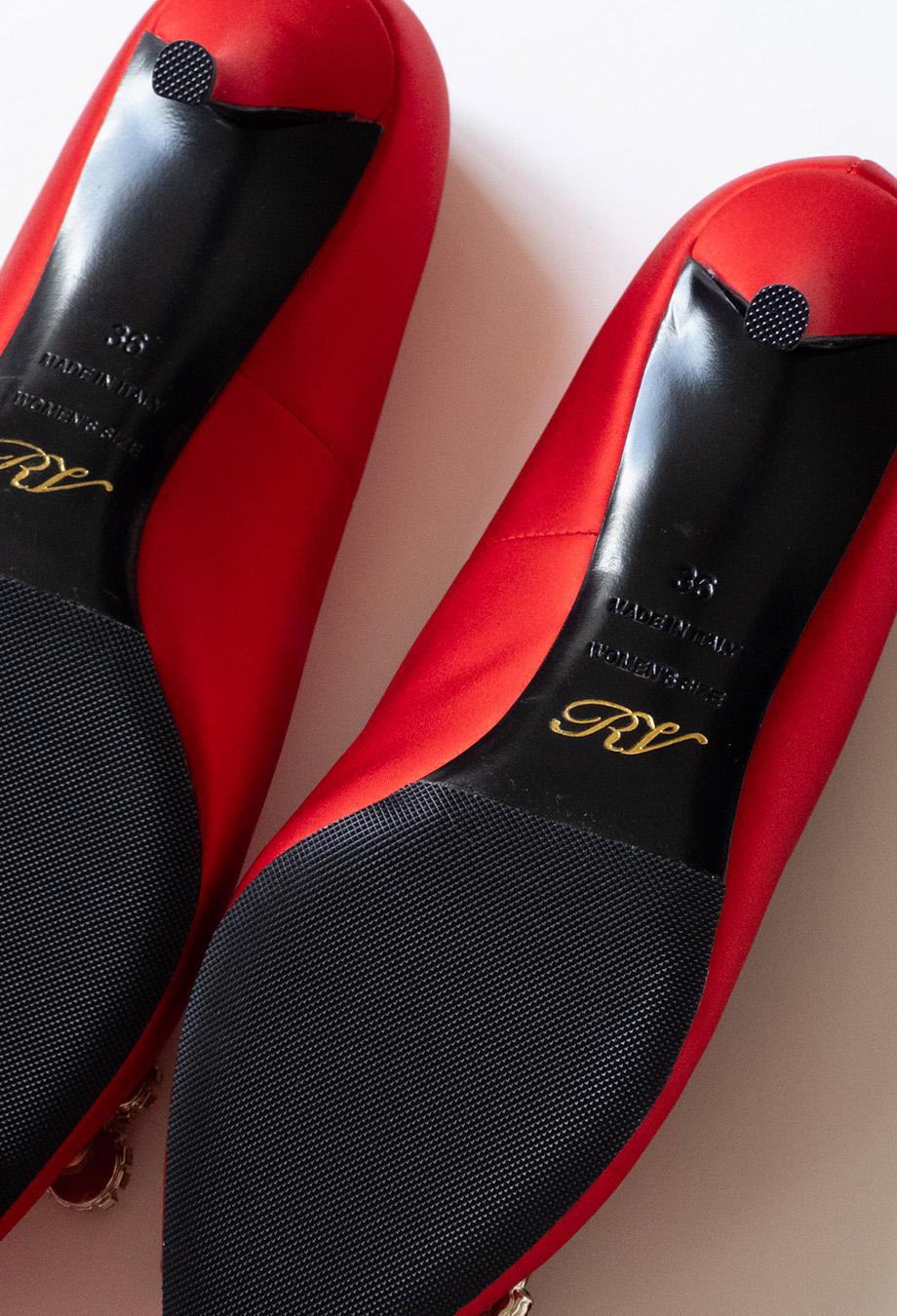 Roger Vivier Efflorescence Pumps in Red Satin Sz 36 For Sale 2