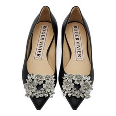 Roger Vivier Flower Strass Leather Ballet Flats Leather in Black