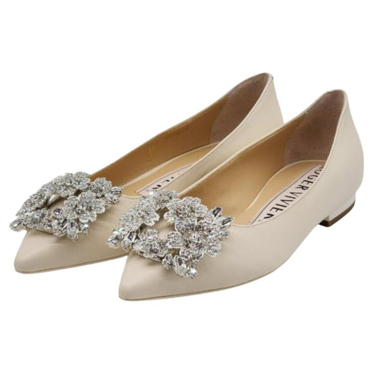 Roger Vivier Flower Strass Leather Ballet Flats Leather in Ivory Size 5 For Sale