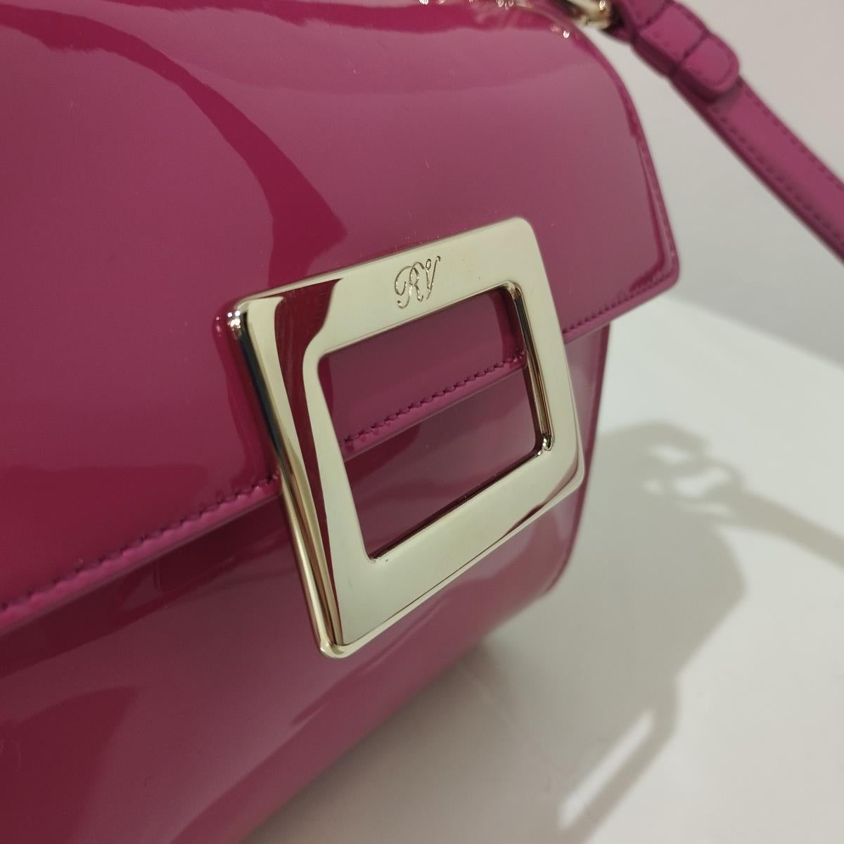 Women's Roger Vivier Fuchsia Patent Mini Miss For Sale