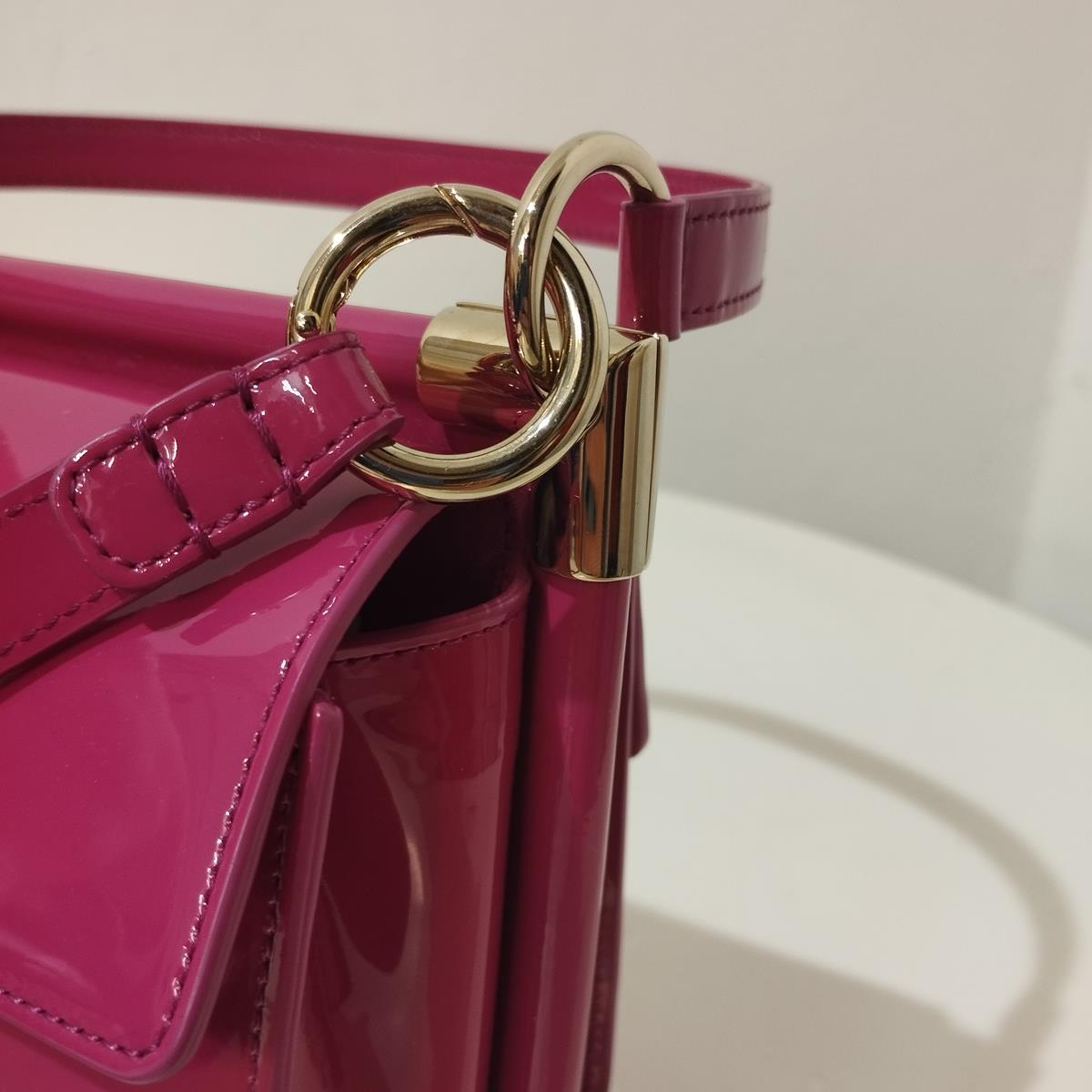 Roger Vivier Fuchsia Patent Mini Miss For Sale 1
