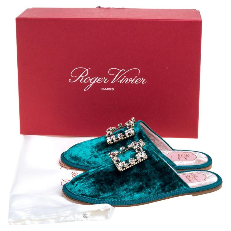Roger Vivier Green Velvet Hotel Vivier Crystal-Embellished Flat Slippers Size 37 1