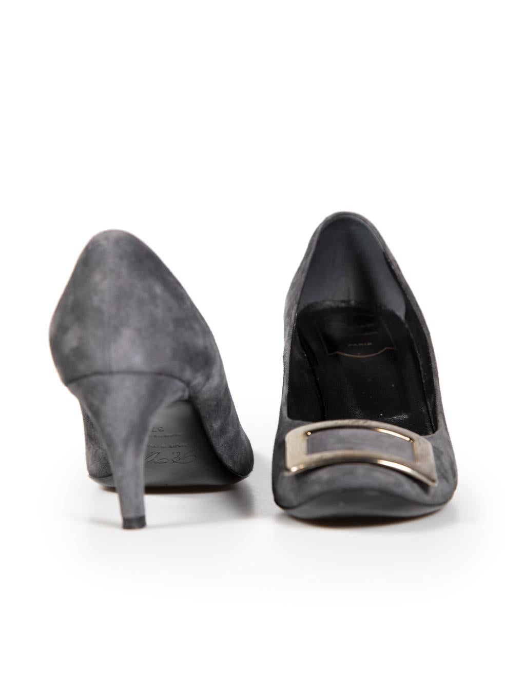 Roger Vivier Grey Suede Belle Buckle Accent Pumps Size IT 37 In Good Condition For Sale In London, GB