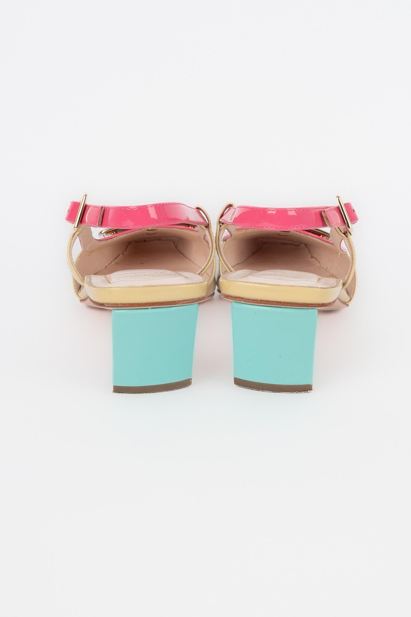 Roger Vivier leather sandals In Good Condition In SAINT-OUEN-SUR-SEINE, FR