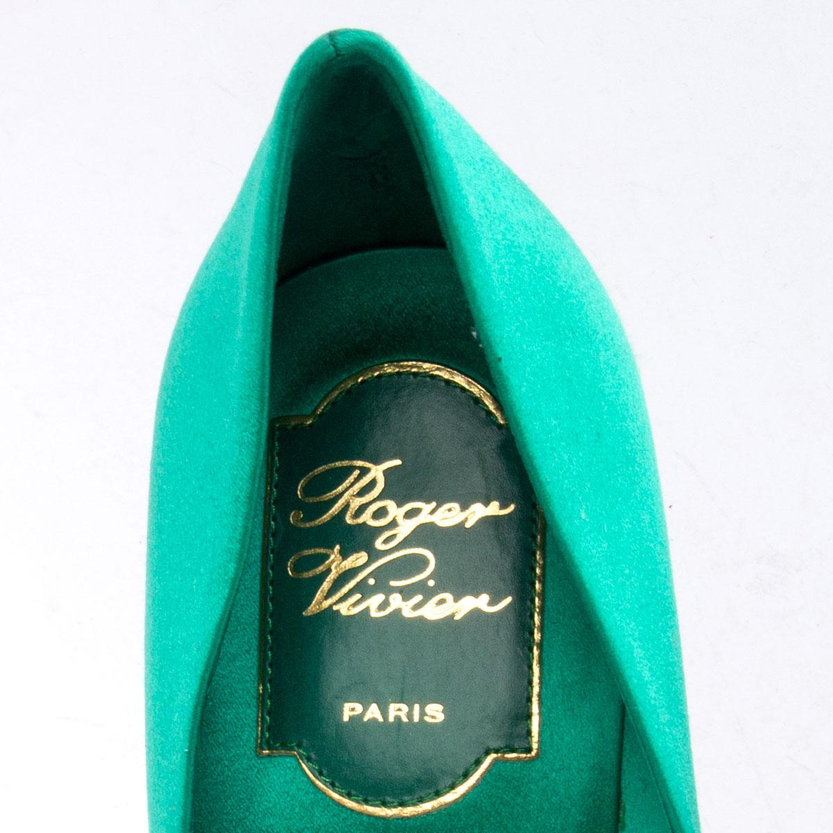 Green ROGER VIVIER mint green satin Pointed-Toe Buckle Pumps Shoes 38 For Sale