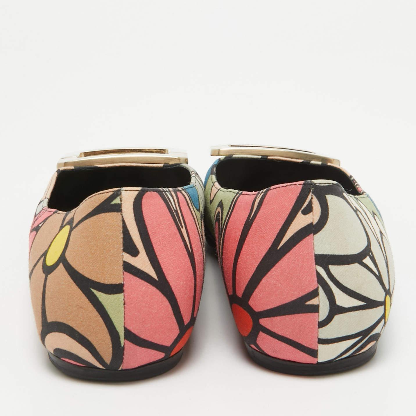 Women's Roger Vivier Multicolor Canvas Ballet Flats Size 35.5 For Sale
