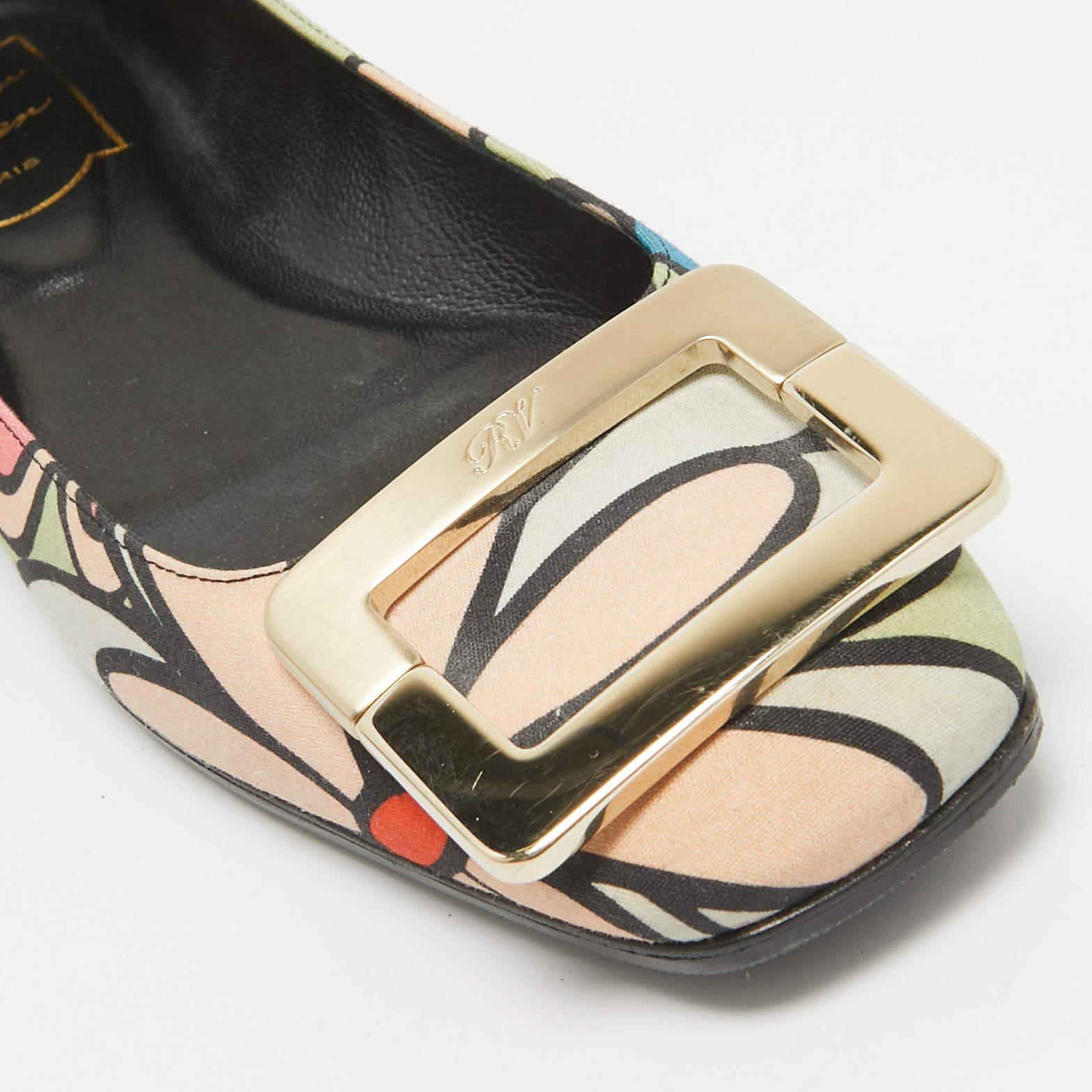 Roger Vivier Multicolor Canvas Ballet Flats Size 35.5 For Sale 2