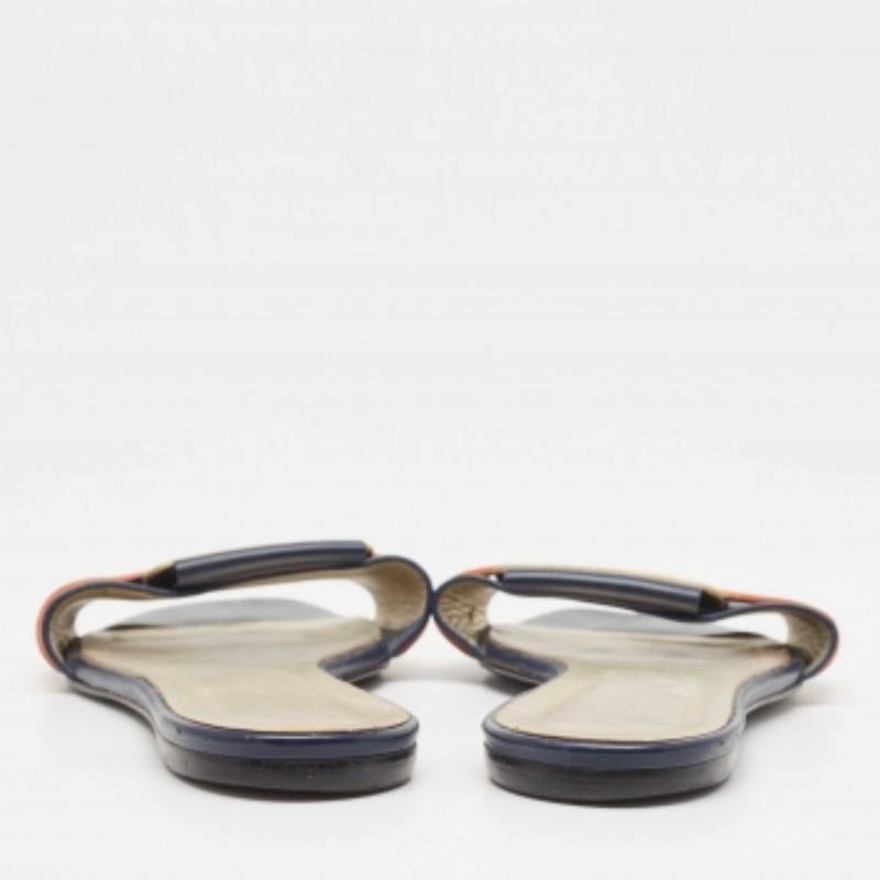 Women's Roger Vivier Multicolor Leather Vivier Flat Slides Size 39 For Sale