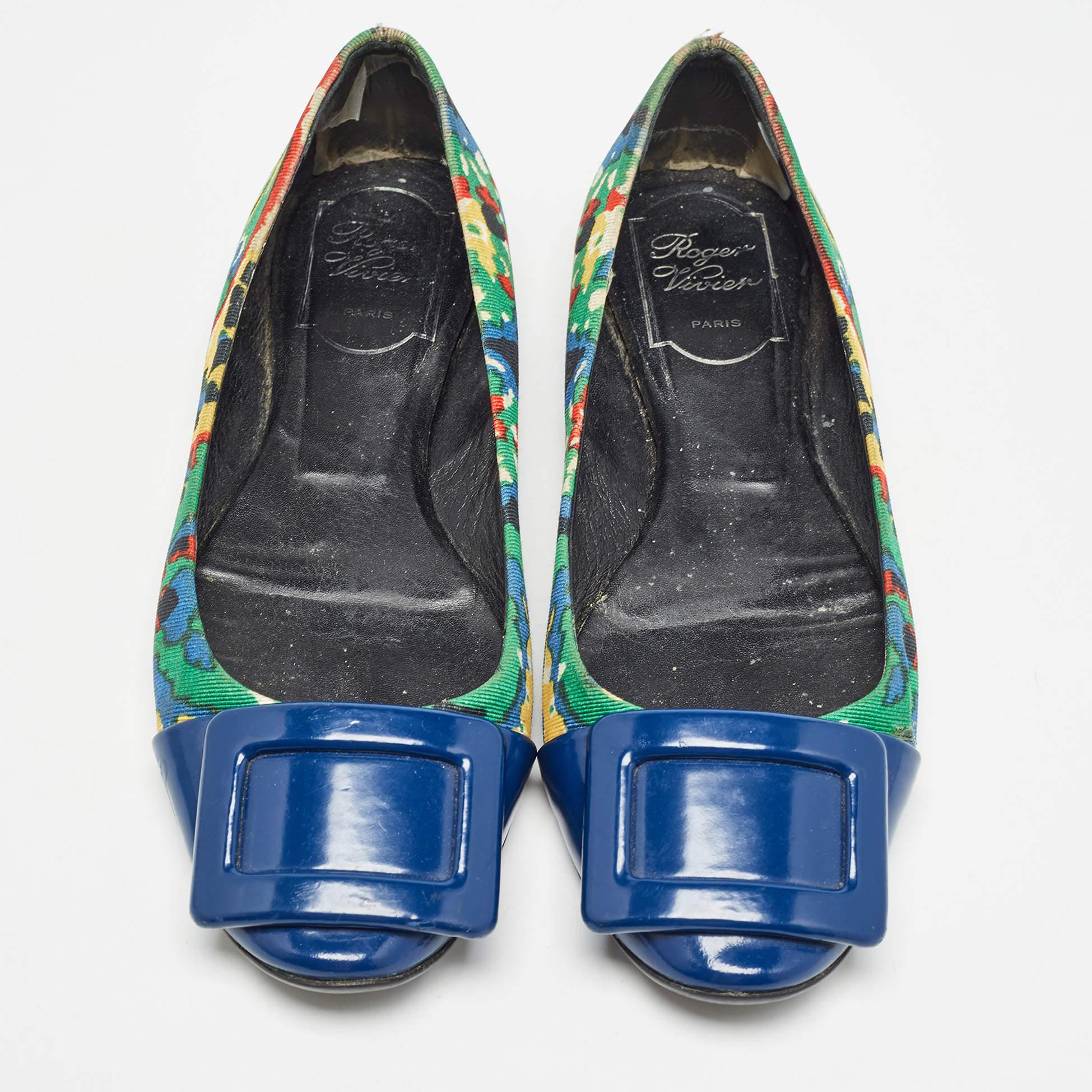 Roger Vivier Bailarinas de lona estampada multicolor y charol tamaño 36 Azul en venta