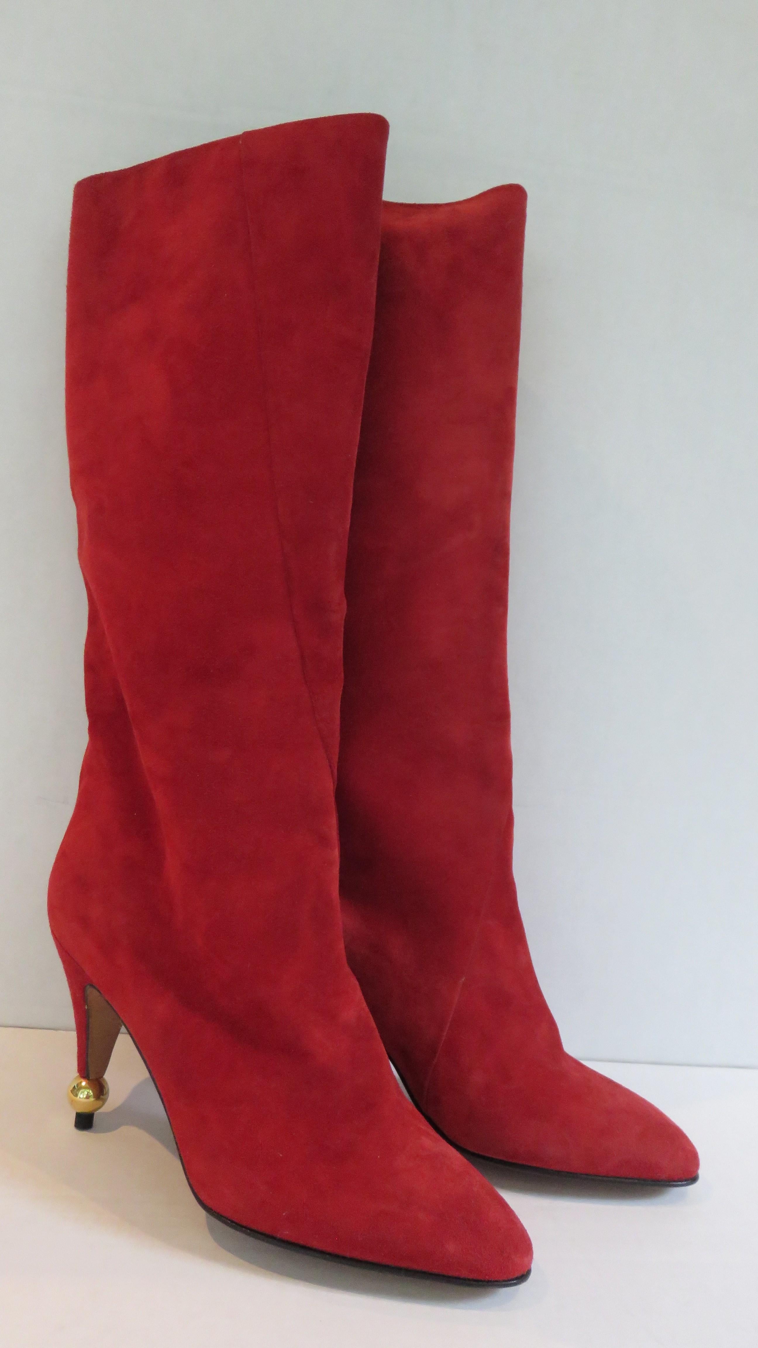 Roger Vivier New Vintage 1980s Suede Ball Heel Boots Size 8 In Excellent Condition For Sale In Water Mill, NY