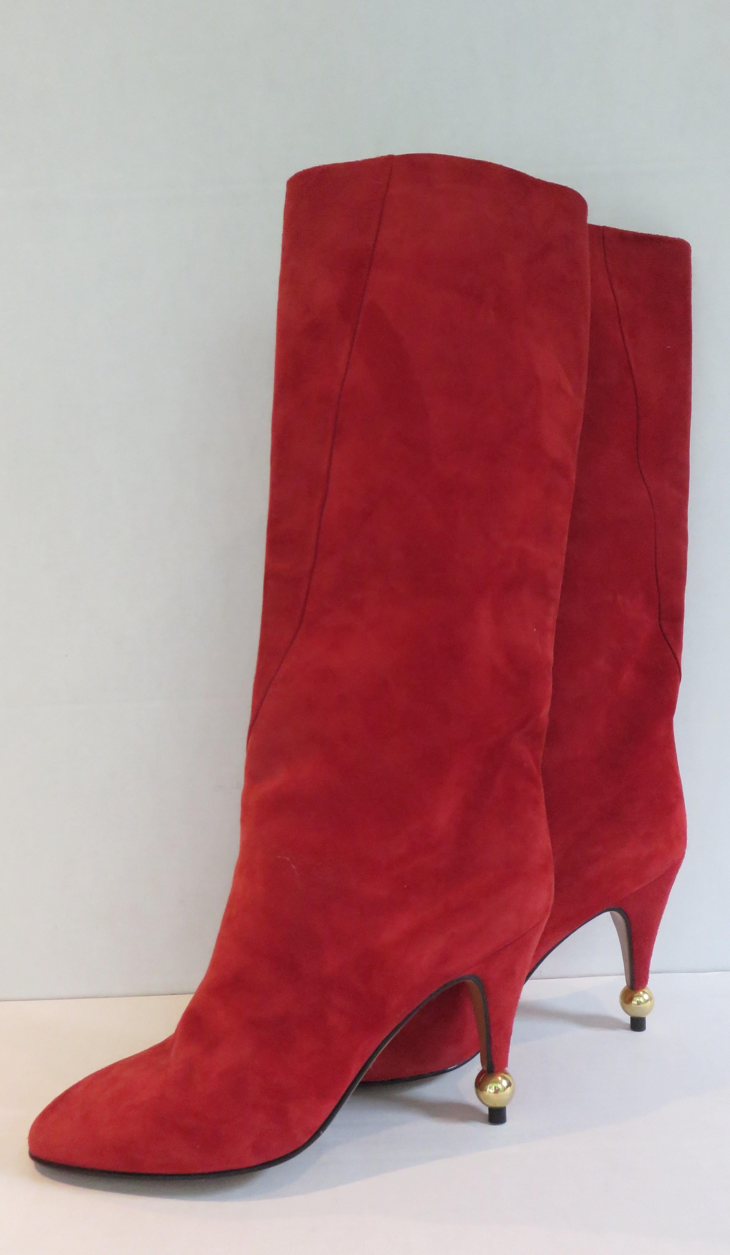 Women's Roger Vivier New Vintage 1980s Suede Ball Heel Boots Size 8 For Sale